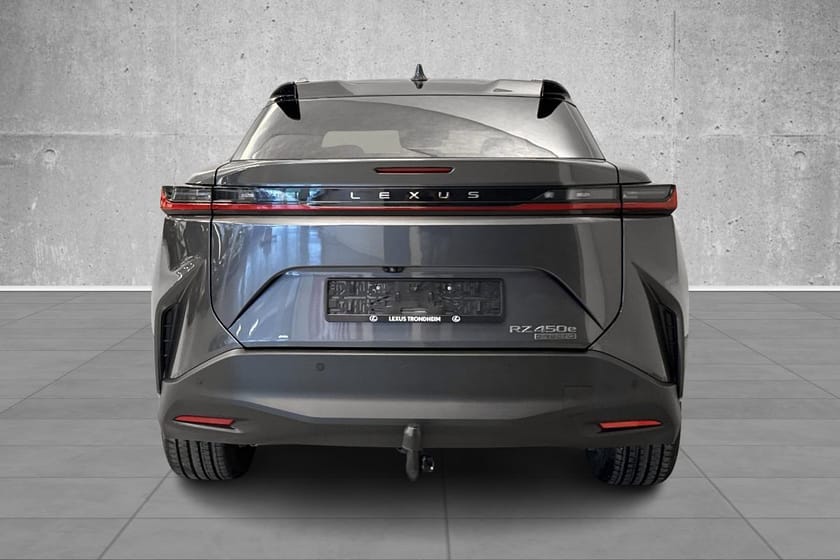 Bilde 4 av Lexus RZ 450e Executive/4x4/krok/1 eier/WLTP 435 km/
