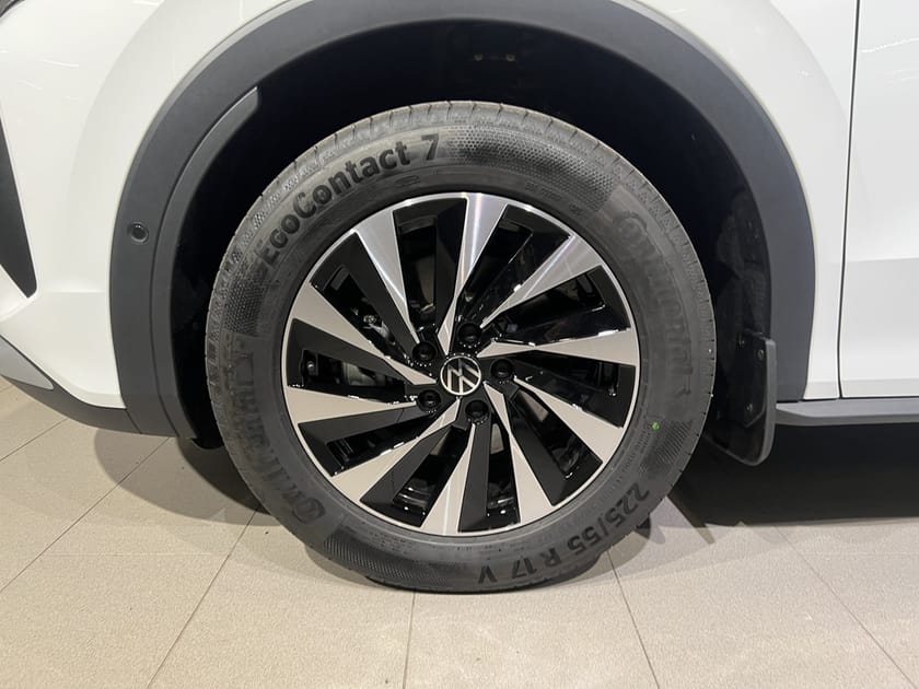 Bild 5 av Volkswagen T-Roc NYA LIFE 1.5 ETSI 150 HK DSG