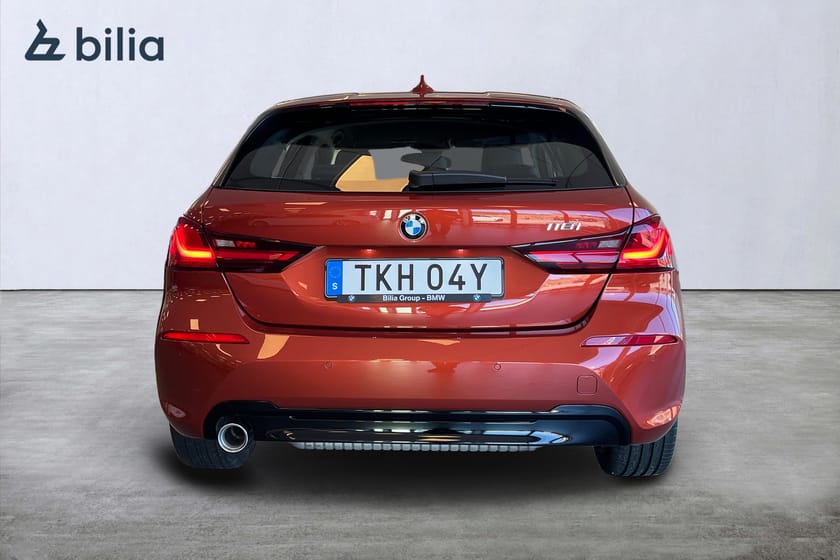 Bild 5 av BMW 118i Sport line | LED | P-sensorer | Apple carplay | Navi