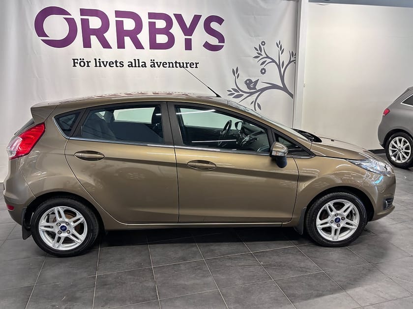 Bild 3 av Ford Fiesta 5-d 1.0 EcoBoost Titanium 100hk Aut Bluetooth Låga mil