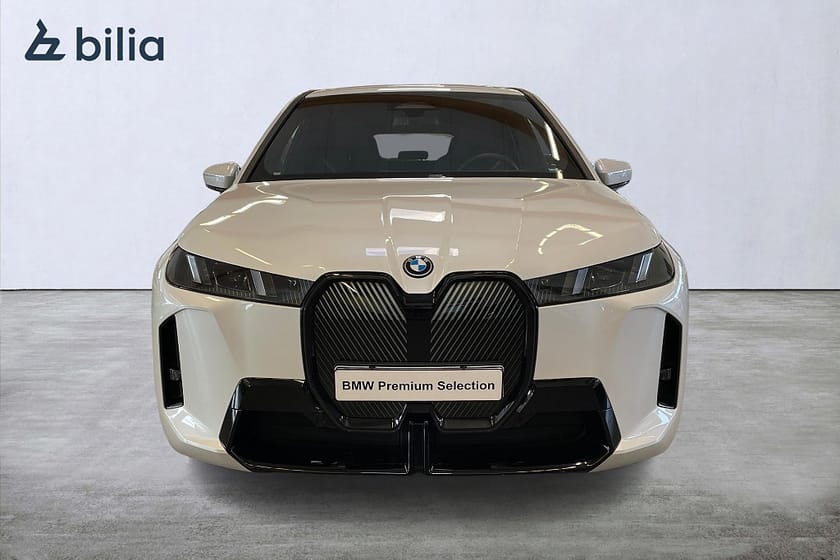 Bild 5 av BMW iX xDrive60 M Sport 22" Charged H/K Sätesventilation Drag