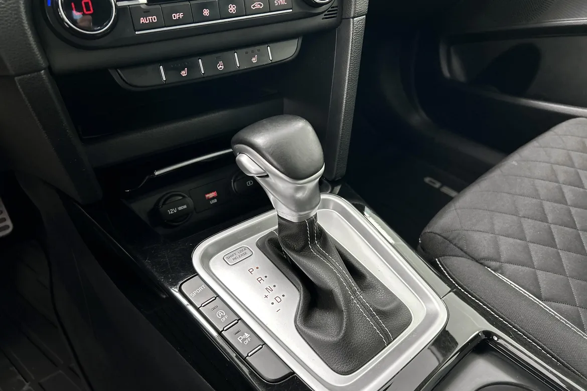 picture of a car