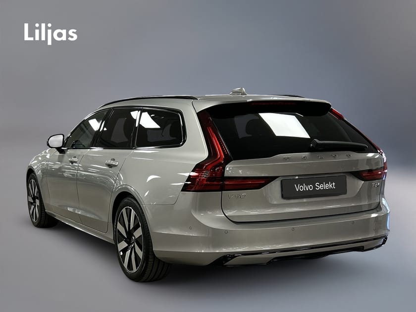 Bild 4 av Volvo V90 T6 AWD Plus Dark Nordic Edition//360-kamera//