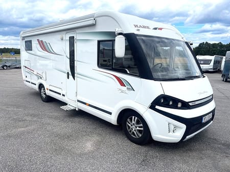 Kabe Campervan Fiat TM I 810, Drag, Skinn, AC, Enkelsängar, KANONSKICK !