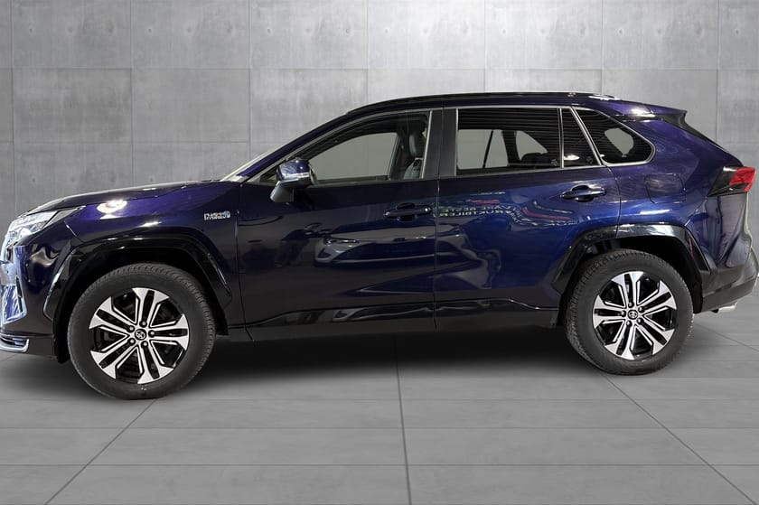 Bilde 2 av Toyota RAV4 Plug-in Hybrid Style / Velholdt / AWD / Familibil