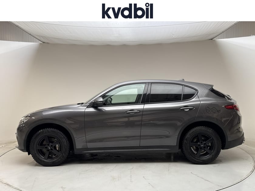 Bild 2 av Alfa Romeo Stelvio 2.0 AWD (280hk) Super Helläder