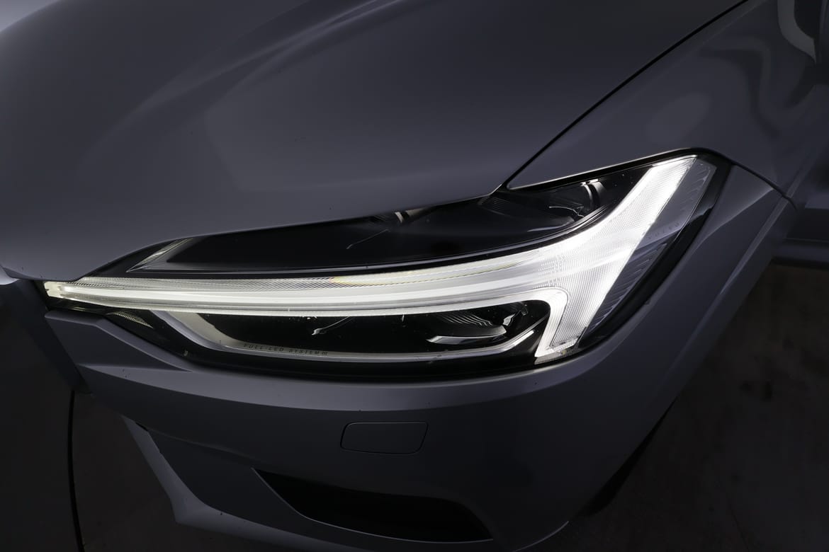 Volvo XC60 2020 - miniatyr 28