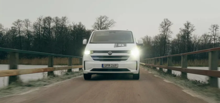 Transporter Twin Cabin Salming Edition bakgrundsbild