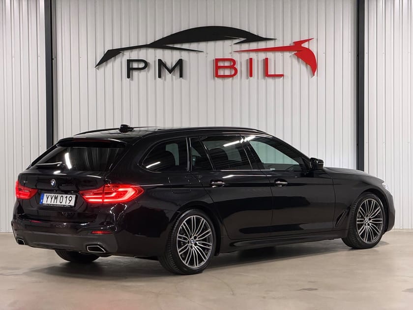 Bild 3 av BMW 520d xDrive Touring M-Sport Steptronic Drag Navigator Hifi