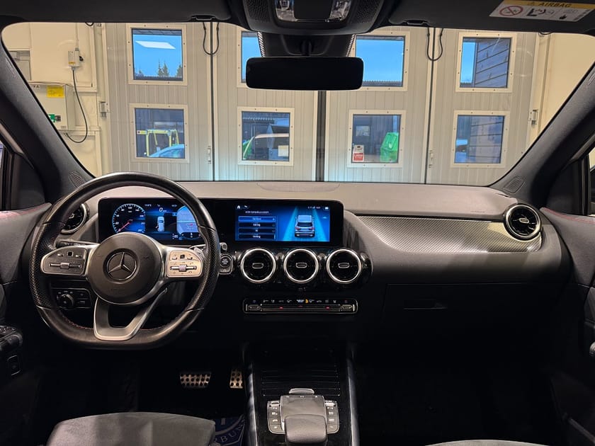 Bild 5 av Mercedes-Benz GLA 200 d 8G-DCT AMG Night paket Widescreen Värmare