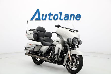 Harley-Davidson Ultra Limited CVO *Vance & Hines, Screaming Eagle toppar