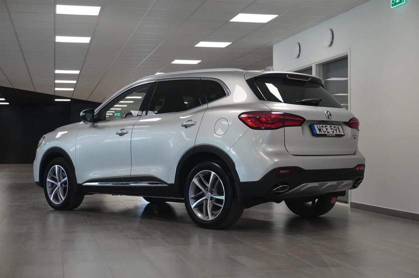 Bild 3 av MG EHS PHEV Luxury Pano 360kam Elstol