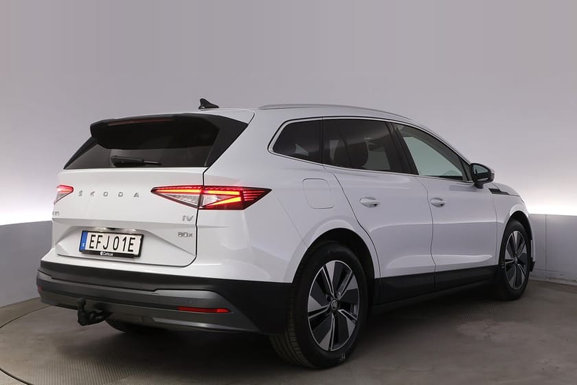 Bild 5 av Škoda Enyaq iV 80x Skoda Drag Läder Elstol BLIS AdapFarth Kamera