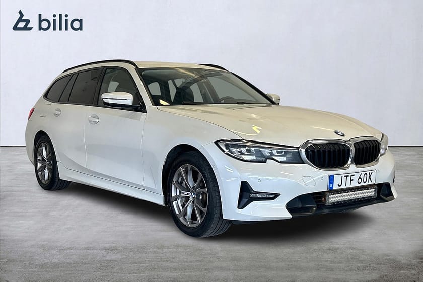 Bild 3 av BMW 330e xDrive Touring Touring/Sport Line/Drag/Backkamera/Sportstol