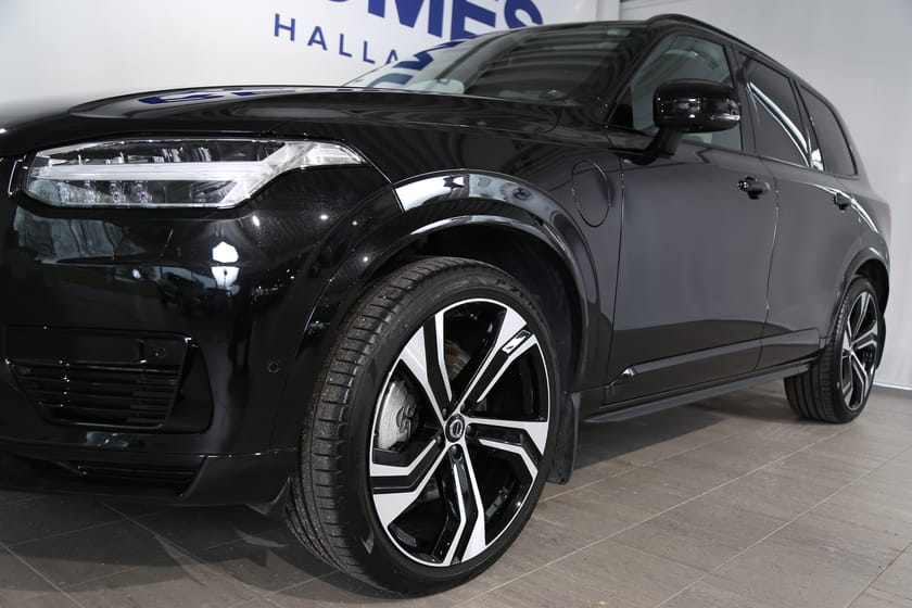 Bild 4 av Volvo XC90 7 Säten T8 Ultra Dark Edition | Drag | Massage | B&W | Luftfjädring |