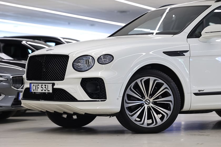 Bild 4 av Bentley Bentayga Hybrid *Kampanj!* Blackline Naim Mulliner Pano Night vision