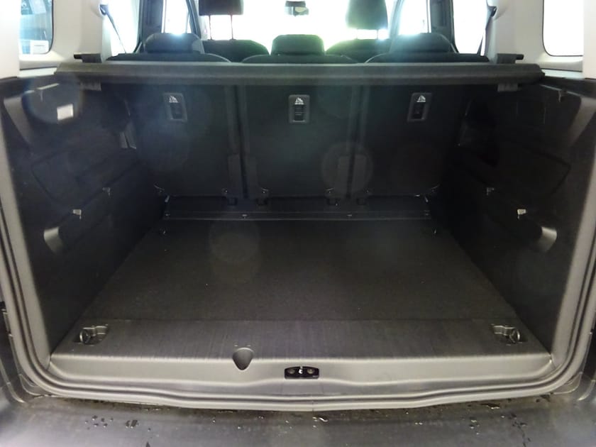 Bild 4 av Peugeot Rifter 1.5 BlueHDi 130 EAT GT