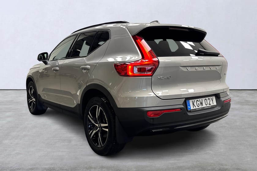 Bild 4 av Volvo XC40 B3 FWD Bensin Plus Dark