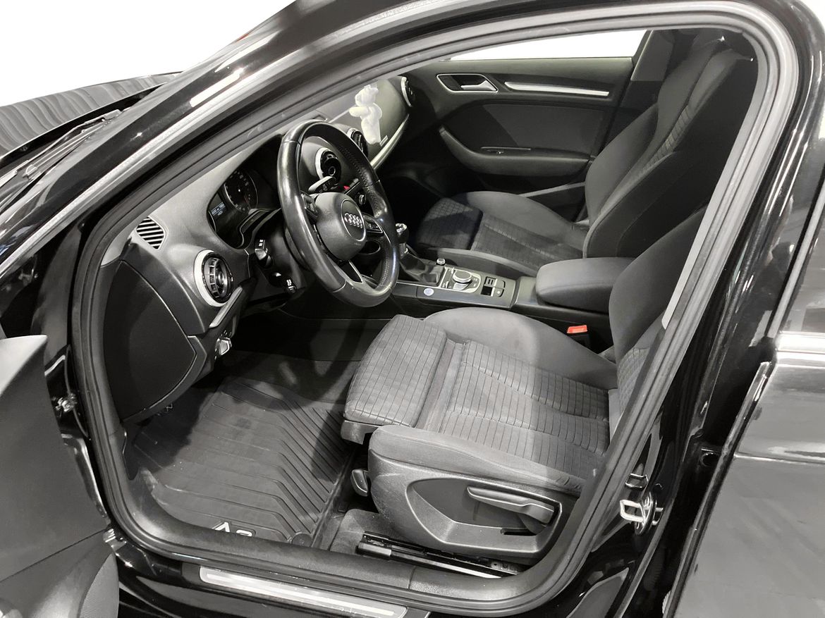 Audi A3 2017 - miniatyr 8