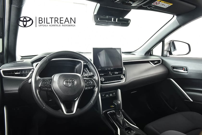 Bild 4 av Toyota Corolla Cross Hybrid AWD-i Elhybrid AWD Style MOMS Backkamera Navi