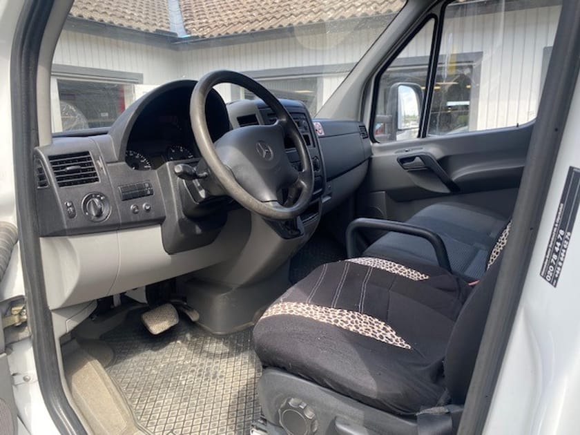 Bild 5 av Mercedes-Benz Sprinter 316 CDI Chassi Cab skåp och bakgavellyft