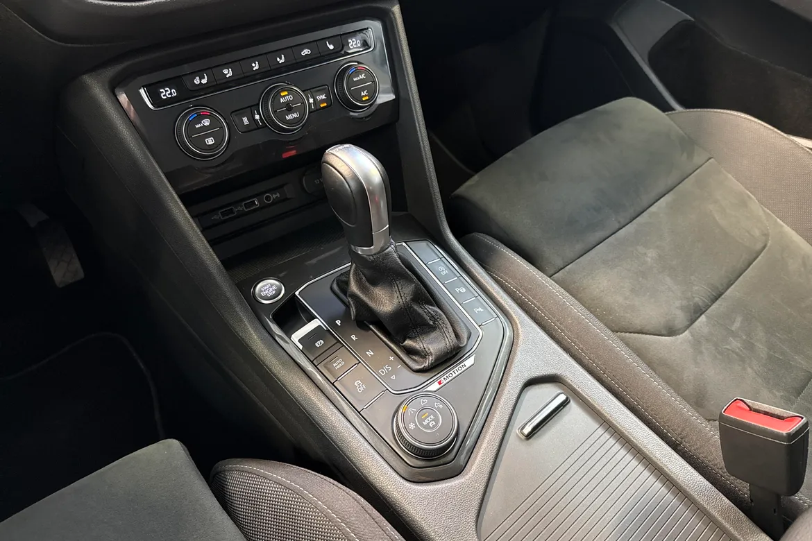 picture of a car