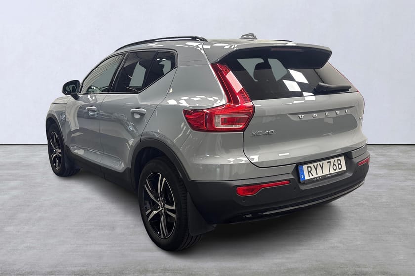 Bild 4 av Volvo XC40 B3 FWD Bensin Plus Dark