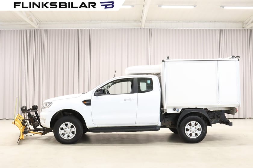 Bild 3 av Ford Ranger SuperCab 160HK Kåpa Plogbil BraUtrustning EnÄgare Moms