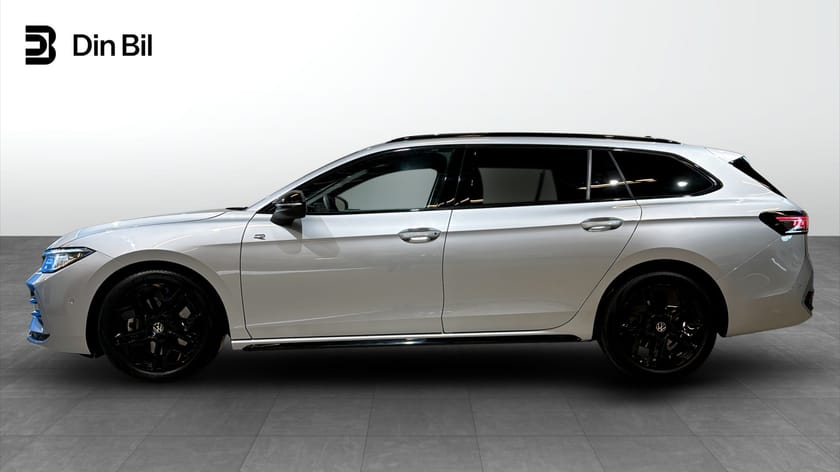 Bild 2 av Volkswagen Passat Sportscombi R-Line Black TDI193 DSG 4M /Drag/Värmare