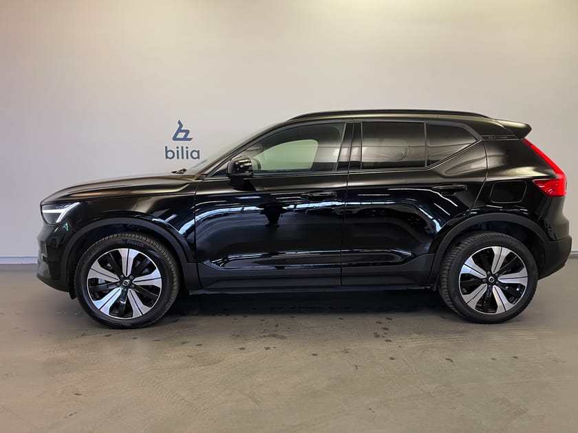 Bild 2 av Volvo XC40 Recharge Single Motor Ultimate / Dragkrok / Tonade rutor / Navigation /