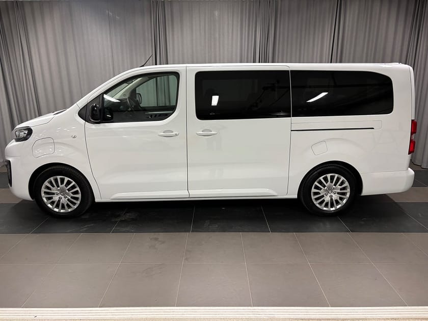 Bild 2 av Peugeot e-Traveller 75 BUSINESS L3 75kWh 9-Sits