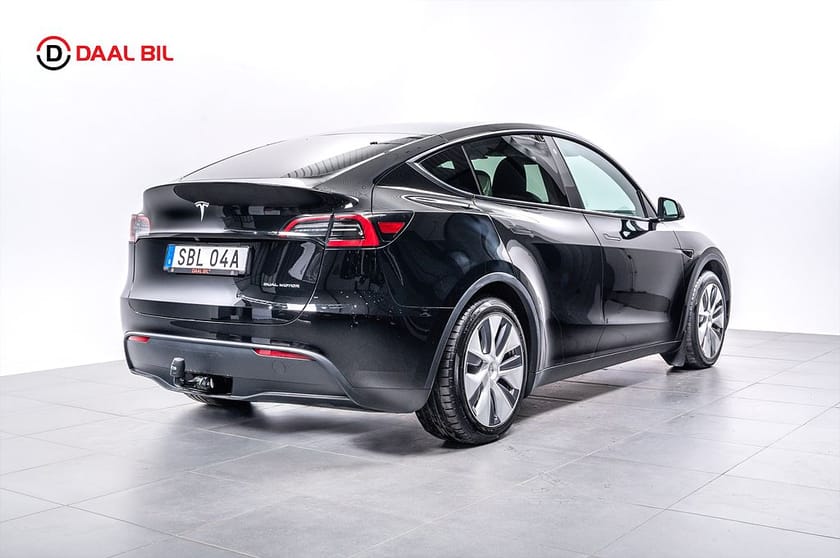 Bild 5 av Tesla Model Y Long Range AWD 514HK AUTOPILOT PANO B-KAM