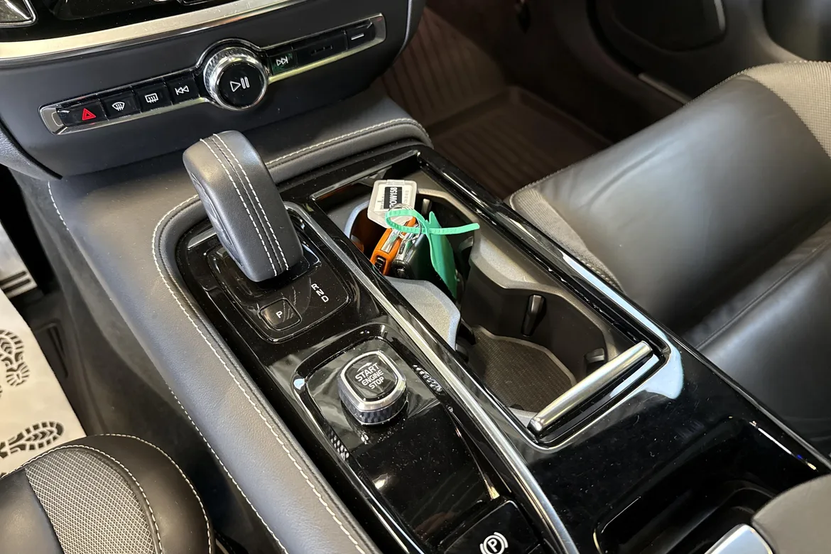 picture of a car
