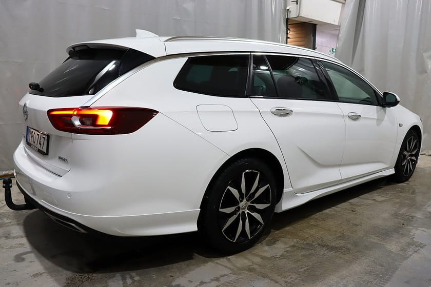 Bild 4 av Opel Insignia Sports Tourer 1,5 Turbo / OPC-Line /Navi/Drag