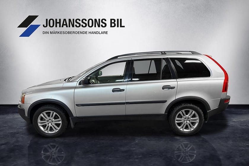 Bild 2 av Volvo XC90 2.5T AWD MoK-Värmare Kamera Drag SoV-Däck