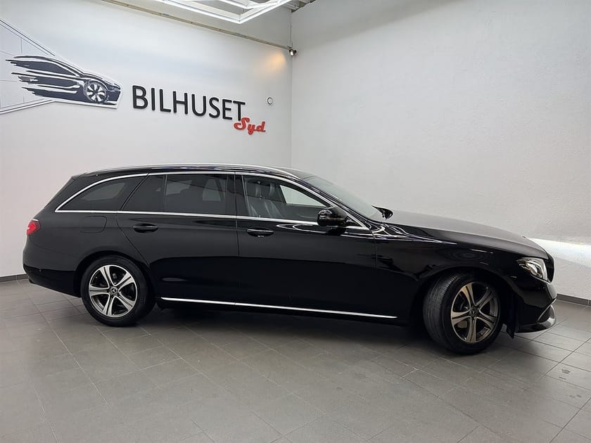 Bild 2 av Mercedes-Benz E 200 T d 150hk Avantgarde Värmare/Navi/Bkamera/Krok/Ambient