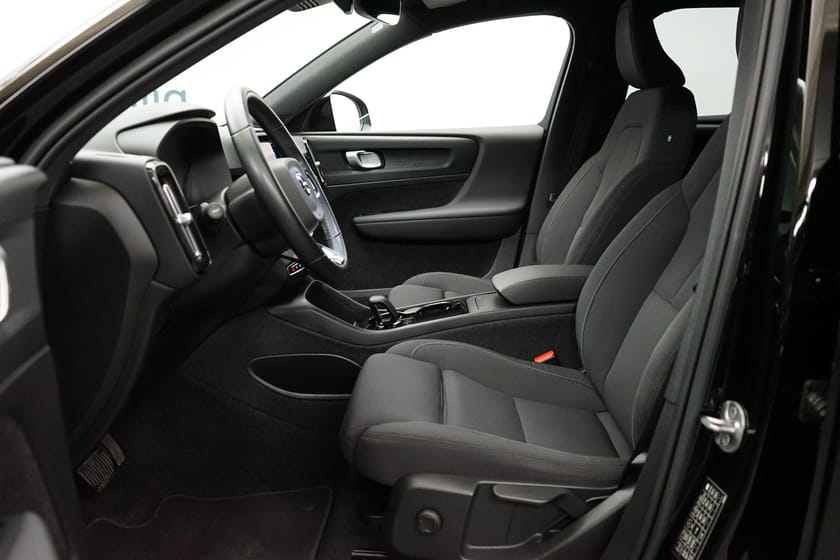 Bild 5 av Volvo XC40 Recharge Single Motor Core Edition, Ränta 2.95%, Navigation, Baklucka elmanövrerad