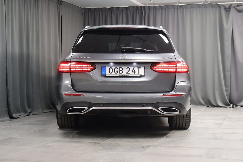 Bild 4 av Mercedes-Benz E 300 T de 4MATIC AMG Premium Drag 360 Keyless Multbeam