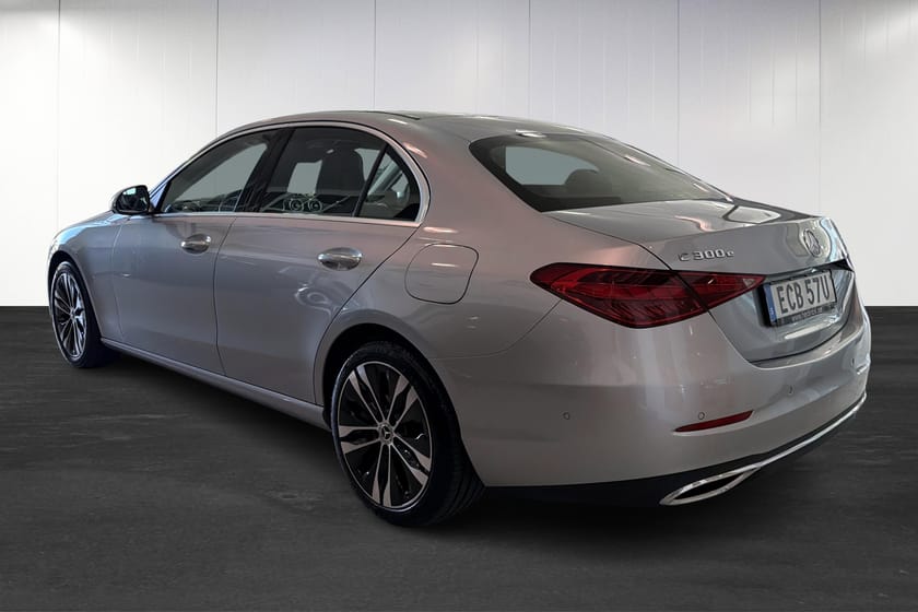 Bild 4 av Mercedes-Benz C 300 e SEDAN Avantgarde / KEYLESS / Drag