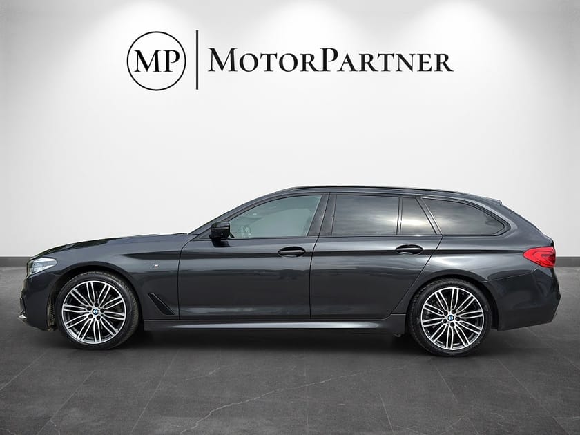 Bild 4 av BMW 520d xDrive Touring M Sport Pano H/K 360 Drag