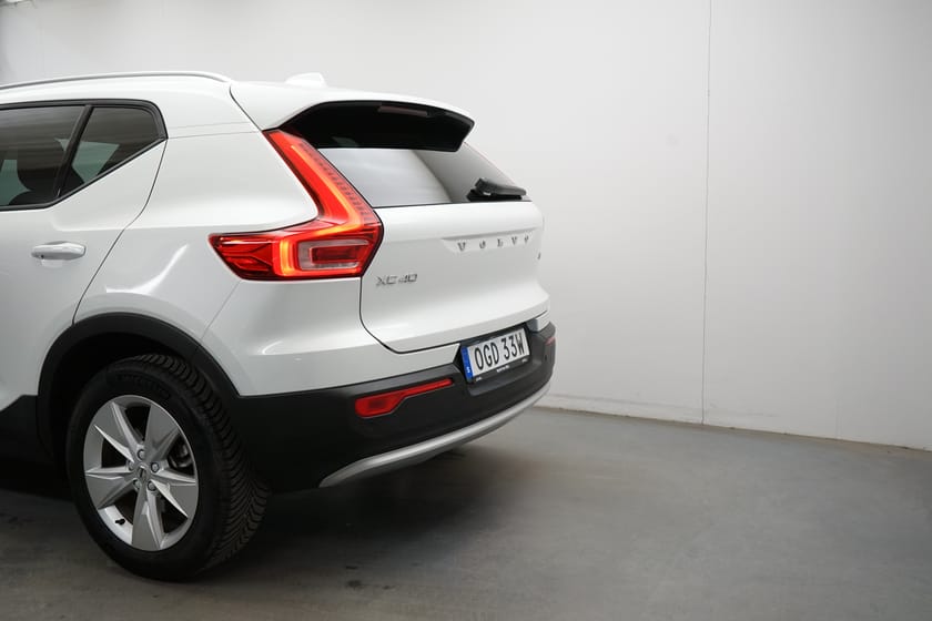 Bild 3 av Volvo XC40 B4 FWD Bensin Core SE II, Navigation, Baklucka elmanövrerad