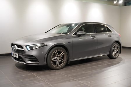 Mercedes-Benz A 250 e 250e AMG Line Kamera Navi Keyless CarPlay Skinn