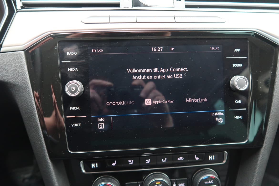 Volkswagen Passat 2018 - miniatyr 10