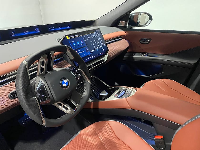 Bild 4 av BMW iX3 50 xDrive Fully Charged M Sport Edition Drag Head-Up