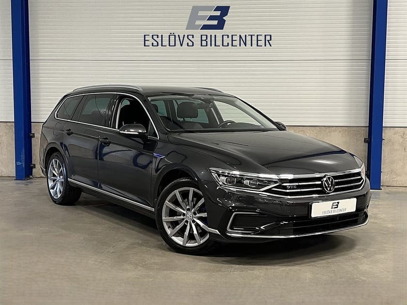Bild 1 av Volkswagen Passat Sportscombi GTE SC 1.4 TSI DSG 218 HK / Leasebar / Cockpit / Läder / Drag /