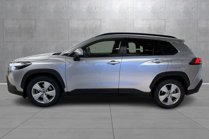 Bilde 4 av Toyota Corolla Cross Hybrid AWD-i 2.0 Exec AWD Hybrid, Rentekampanje 6.25% med 35 %EK