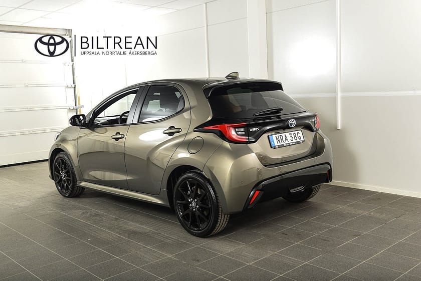 Bild 3 av Toyota Yaris Hybrid 1,5 Elhybrid Style Säkerhetspaket Endast 720mil!