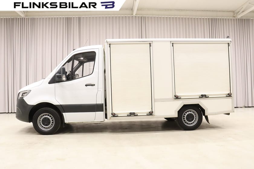 Bild 1 av Mercedes-Benz Sprinter 316 CDI Chassi Påbyggt-Skåp|V-Inredd|LED|SeUtr!