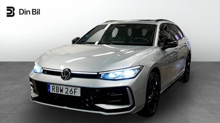 Volkswagen Passat Variant eHybrid DSG SWE R-Line Black Panorama Drag Värmare
