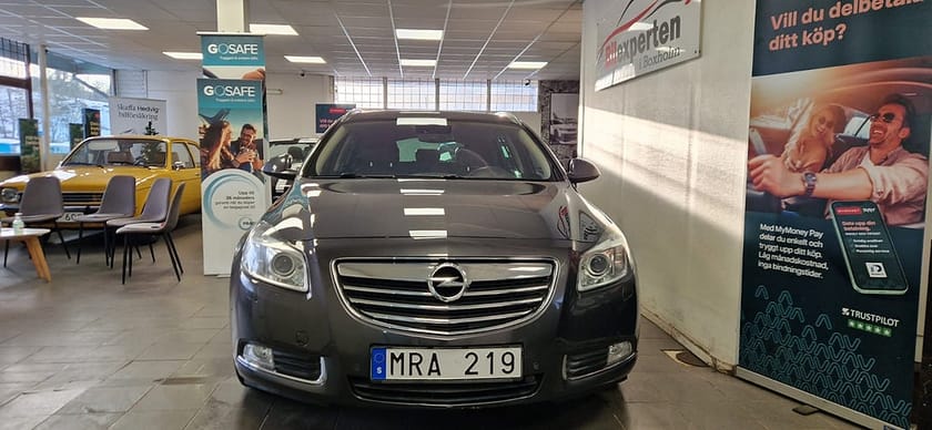 Bild 2 av Opel Insignia Sports Tourer 2.0 Turbo Cosmo Euro 5| Automat
